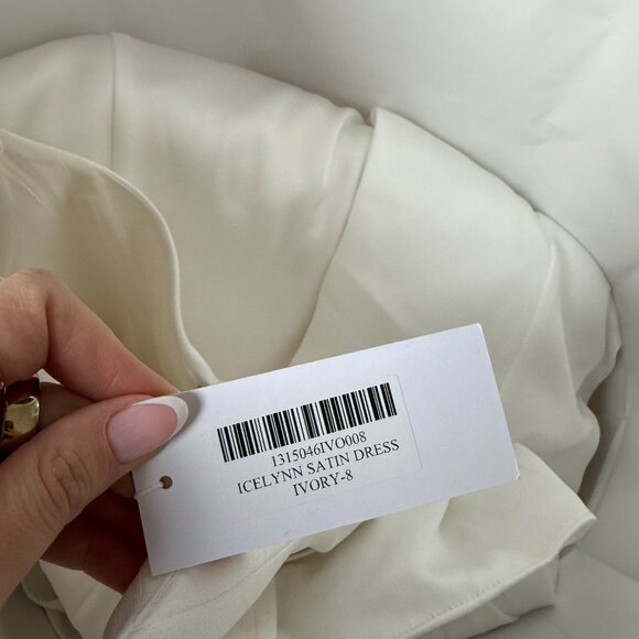 NWT Reformation Icelynn Satin Maxi Dress In Ivory Plunge Neck Full Length Skirt - Picture 2 of 11